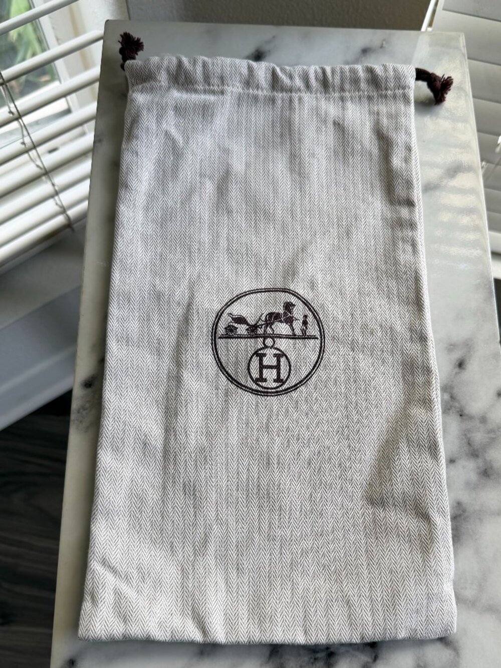 Authentic Hermès Cream Dustbag Brown Logo Double Drawstring 14"H x 7.75"W EUC - Picture 1 of 2